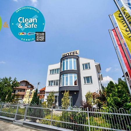 Garni Hotel 018 In Nis Bagian luar foto