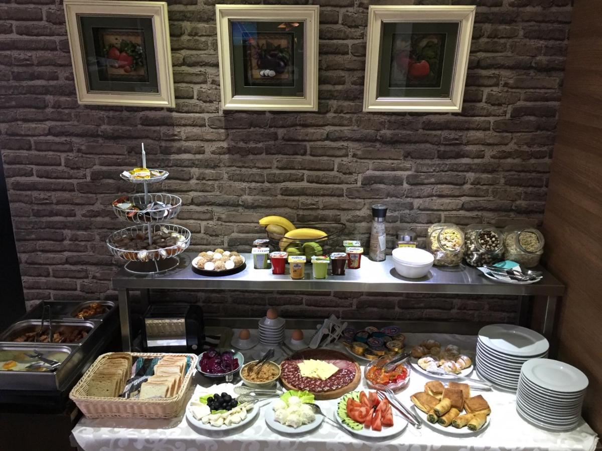 Garni Hotel 018 In Nis Bagian luar foto