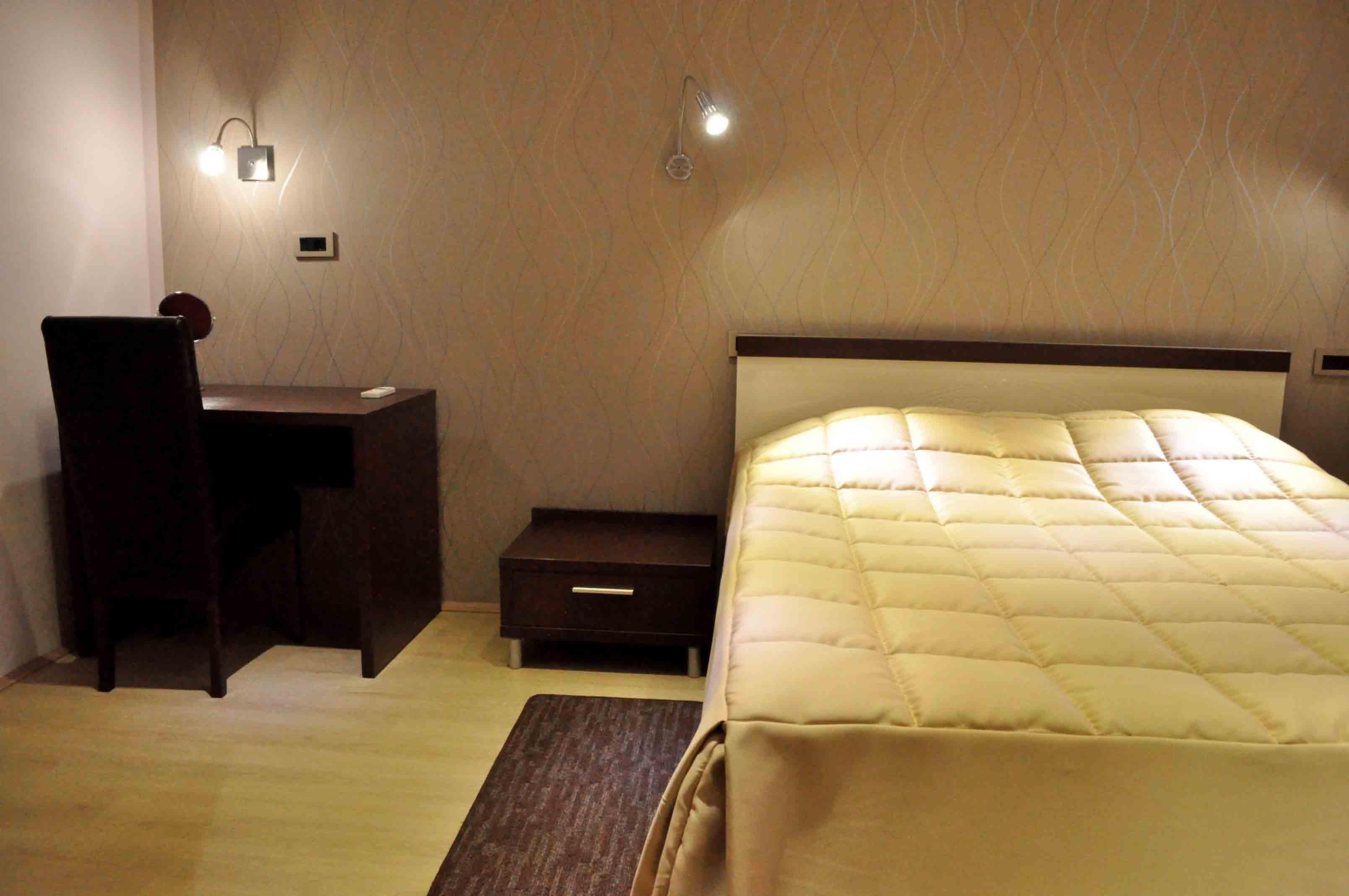 Garni Hotel 018 In Nis Bagian luar foto