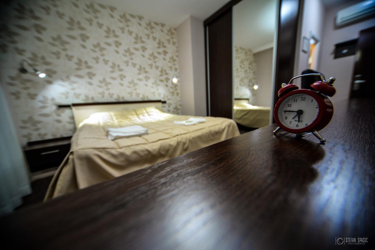 Garni Hotel 018 In Nis Bagian luar foto